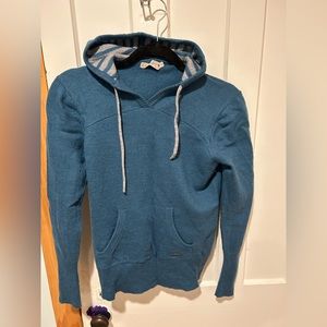 Very nice Smartwool hoodie in GUC. Size xxs